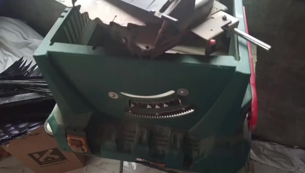 منشار 25 الف
5 توصيل


**إذا كنت صاحب هذا الإعلان وتريد حذفه لأي سبب، رجاءا أرسل رسالة إلى الدعم الفني**