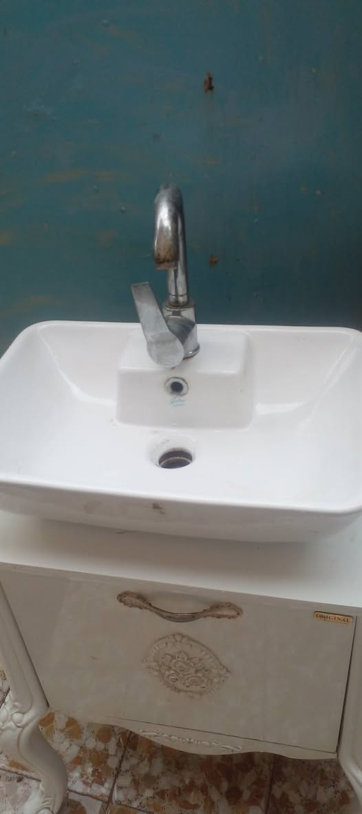 مغسله للبيع
ميز التلفزيون هديه وياها
السعر  ٥٠ الف  قفل


**إذا كنت صاحب هذا الإعلان وتريد حذفه لأي سبب، رجاءا أرسل رسالة إلى الدعم الفني**