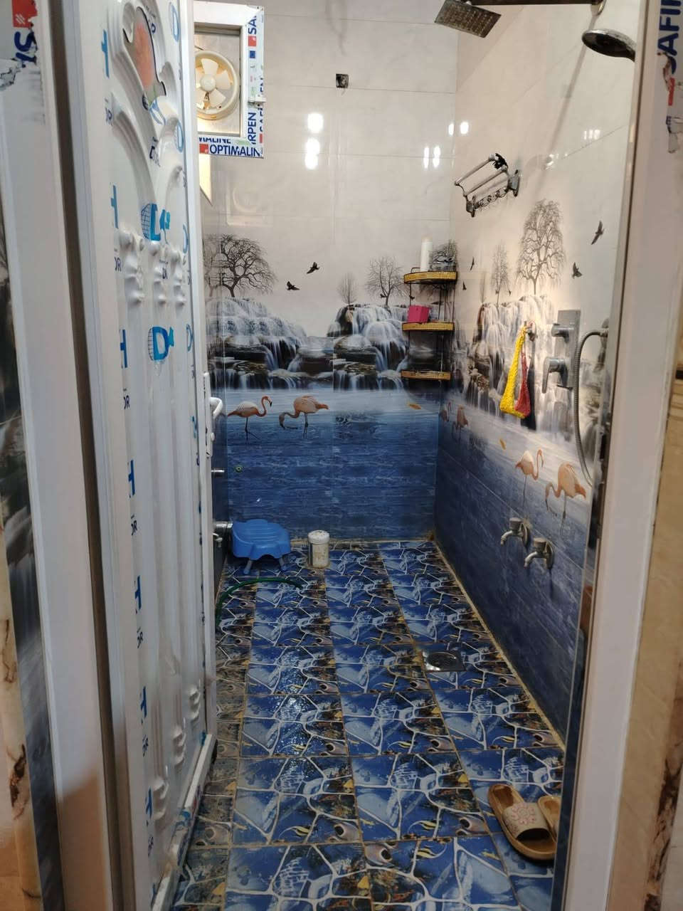 للبيع المساحه ٢٠٠غرفتين ٥×٤ ستقبال ٦×٤ هول ٩×٤ مجمع صحي داخلي  وخارحي طارمه جبيره مكانه ابوغرق بصف حي ابواسد طابو زراعي سعره تحويل بسم المشتري مباشر سعره ٨٥ مليون وبي مجال اني مكلف بالنشر خابر على الرقم *********** بناء درجه اولا صب كونكريت درجه اولا
