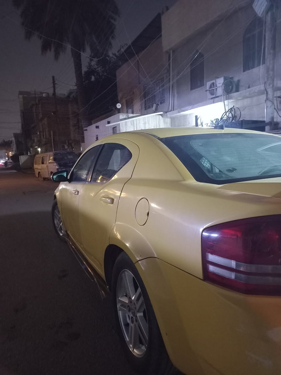 دوج افنجر موديل ٢٠٠٩ محرك ٢٤٠٠ لون اصفر تكسي بحالة جيدة ... للمزيد من المعلومات الاتصال على الرقم *********** السيد أدهم.
