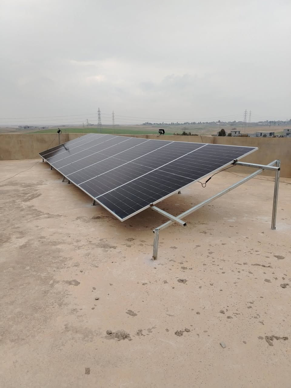 إنجاز جديد من شركة الحجاب للطاقة الشمسية ✨
📅 بتاريخ: 2026/3/13

تم تنصيبها للأخ (داود رجب رمضان )
في الشرقاط 📌

    ⚡بقدرة ⚡

16-امبير نهاري ☀️
15_ امبير ليلي 🌕 

🔋 بطارية ليثيوم 15 كيلو من شركة SKE
▪️ عمر افتراضي طويل وأداء ثابت
▪️ أمان عالي وكفاءة ممتازة #ضمان 5 سنة
------------------------------------------------------
⚡ انفيرتر 6 كيلو جناحين (Daya)
▪️ أداء قوي وتحمل عالي للأحمال
▪️ مناسب للربط مع بطاريات الليثيوم BMS
    
-------------------------------------------------------
☀️ 8 ألواح شمسية  
▪️ كفاءة عالية في توليد الطاقة
▪️ أداء ممتاز في الأجواء الحارة
▪️ جودة عالمية #ضمان 15 سنة
--------------------------------------------------------

📞 للاستفسار والحجز:
***********

شركة الحجاب للطاقة الشمسية
ثقة • جودة • ضمان
