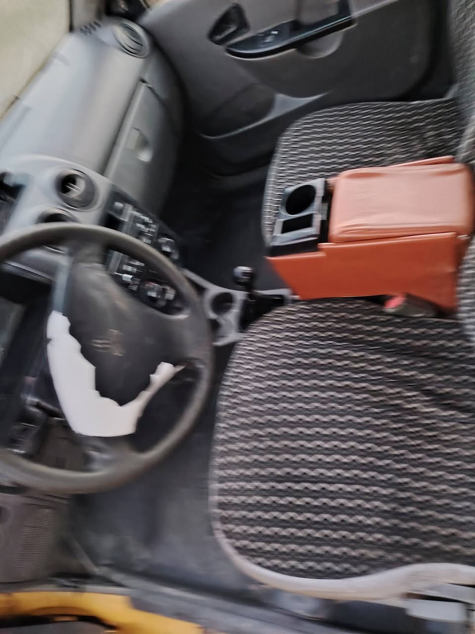 السلام عليكم سايبه ٢٠١٢ مكفوله ضربه وصبغ وتبديل شواصي بلاد لا فطر ولا لحيم مكينه مكفوله كير مكفوله حداديه جديده رقم بغداد ألماني تحويل مباشر سنويه ل٢٦ عليهه بالمرور ٣٠٠ والهيئه ٣٥٠ وره المشتري السعر ١٦ قفل التبريد فقط غاز دواخلهه دوشمه تفصال سياره استخدام شخصي ما مشتغله تكسي *********** ملاحضه بيهه خياس بدواير ولدوس فقط
