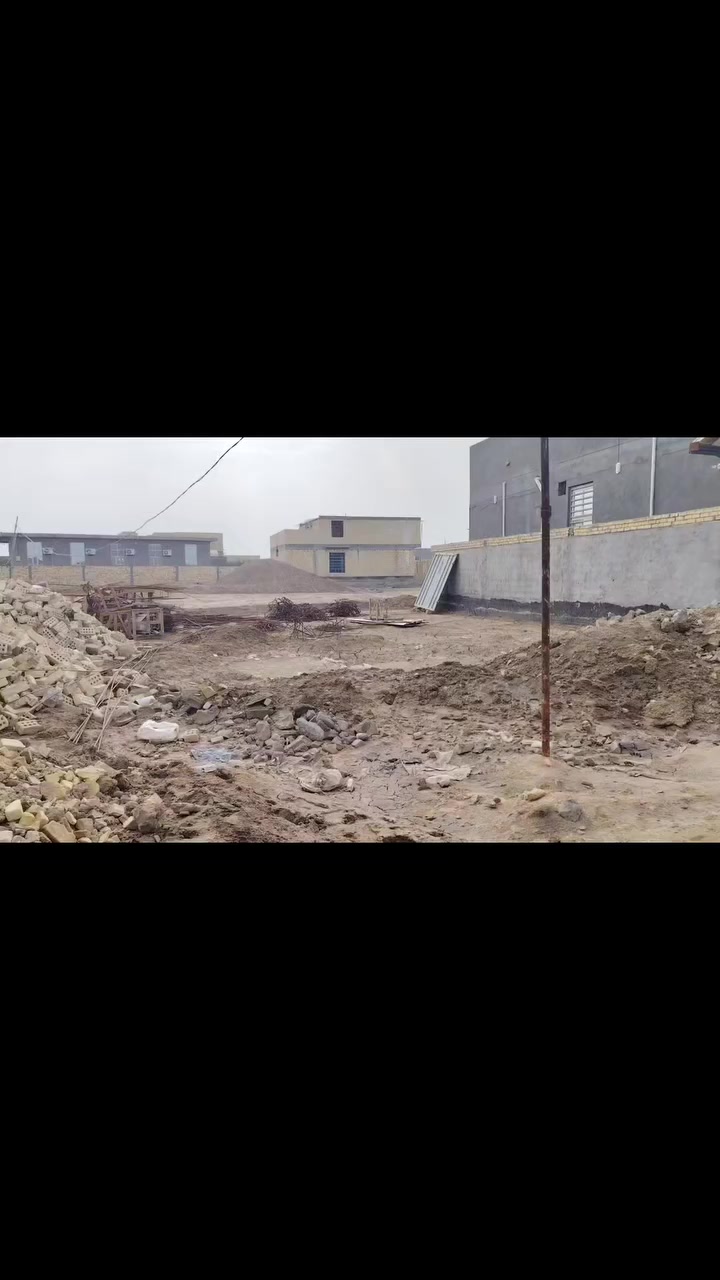 قطعة زراعي للبيع ٣٠٠ متر قريب على مضيف جواد البولاني في الشارع الذي خلف السكلة للأستفسار ***********
