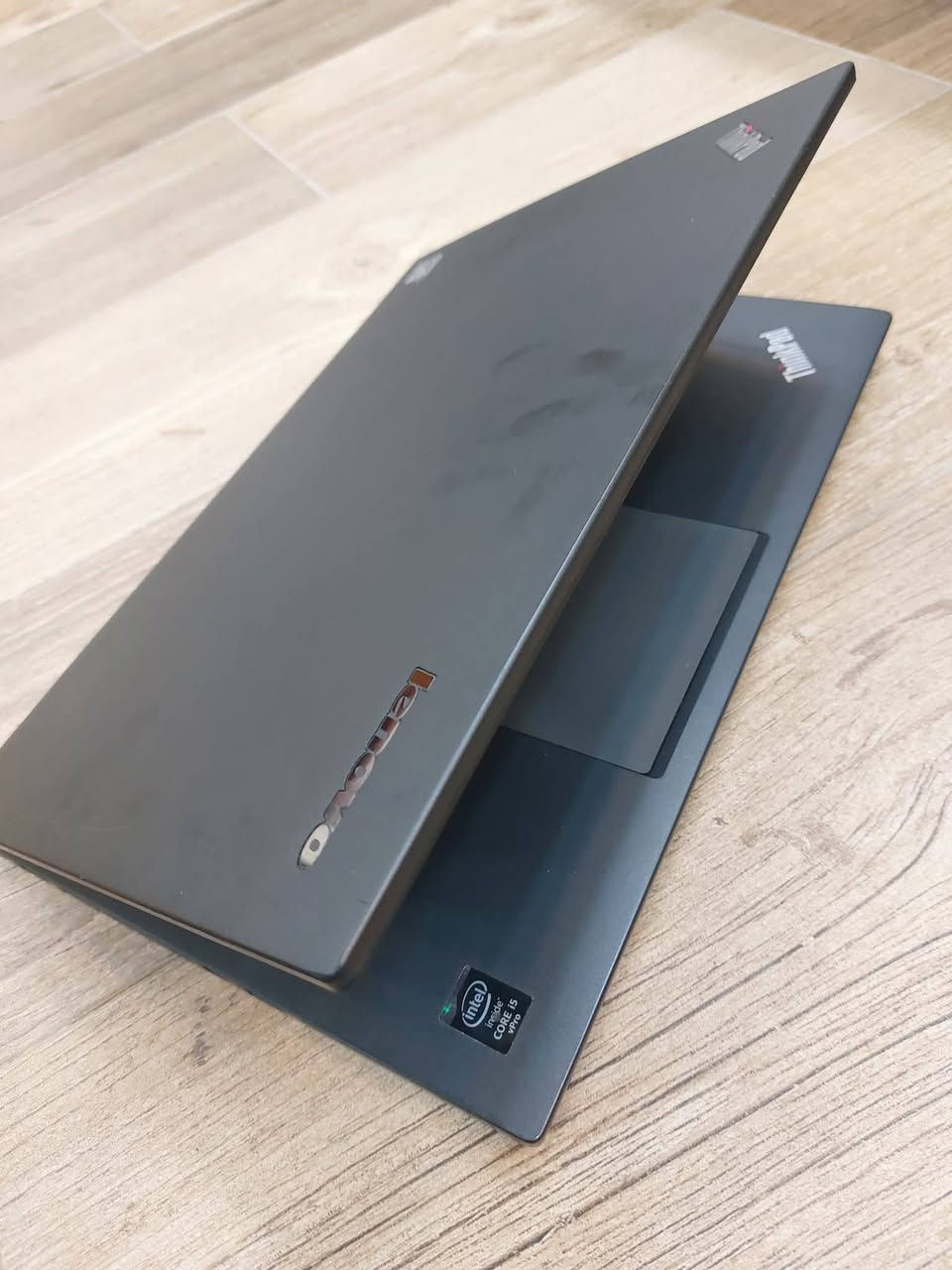 لابتوب جيل رابع رخيص السعر خفيف الوزن مناسب للدراسة والتصفح 
 Lenovo T450 Ci5 الجيل الرابع
. 
السعر 145  الف مع التوصيل المجاني و الحقيبة
. 
النظافة شرط اخو الجديد وعل الفحص وين تريد 
……………………
 المعالج Ci5-4 th جيل رابع 
 ذاكرة الوصول العشوائي (الرام) 8GB 
 التخزين( الهارد) 256GB SSD 
كارت شاشة انتل داخلي  4GB 
 مقاس الشاشة 14انج
 كيبورد  عربي انكليزي
الرام والهارد قابل للتطوير 
…………………………………
*********** واتساب
قناتنا على تيك توك
tiktok.com/@user5714722715085
