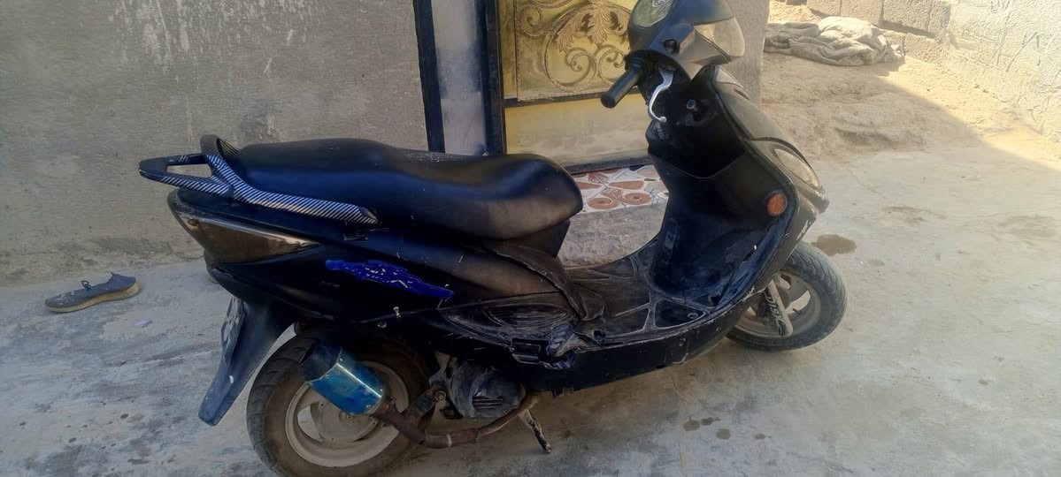 سلام عليكم  دراجه كامكو للبيع دراجه تخبلل سلف نكره وحده اشاير شغاله كلوبات شغاله هونر شغال لعينه  شغاله كلشي شغال بيه
لمكينه تخبل لا تبخير ولا تنقيص 

سعرها خاص او واتساب 

***********
