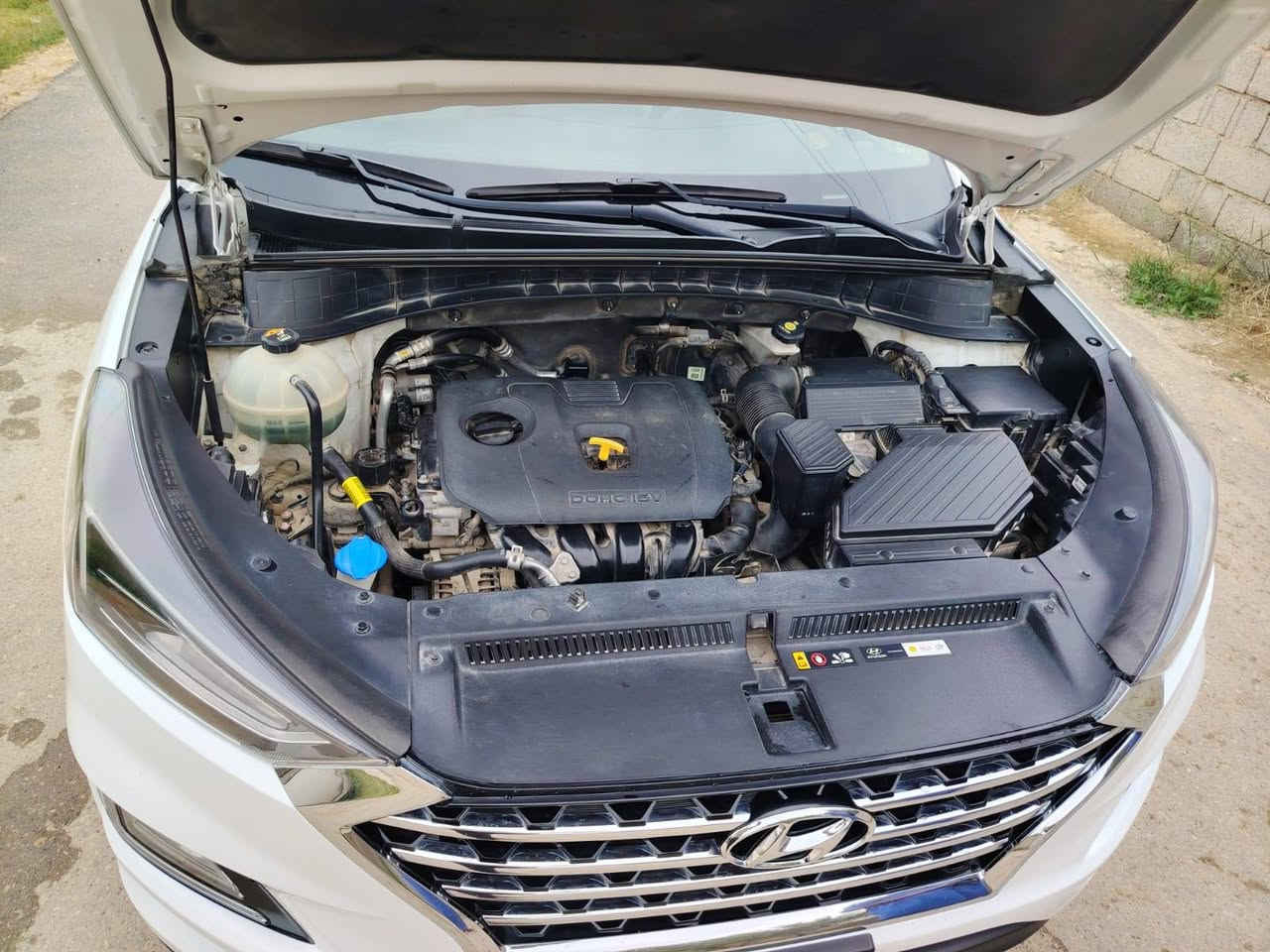 السلام عليكم
للبيع هونداي توسان خليجي موديل 2020 رقم واسط  مكفولة كفالة عامة من الضربه والصبغ والتبديل حتى الدعاميات.  موضح بالسونار المرفق بالمنشور مواصفات السياره محرك 2000دوش المرغوب لايت لد عدسات منظومة زنون أشاير بالمري ويل كروم كامره خلفيه تحكم أستيرن شاشه لمس بلاديه تبريد قطعتين محرك مامفتوح على وضع الشركة. كير حدادية  كهربائيات أطارات بطارية تبريد ثلج تدفئة سيارة جاهزة أي نقص مابيه .
السعر النهائي/ 198$ 
للاستفسار الأتصال على الارقام ***********   ***********             العنوان/ واسط
غير متواجد على الفيس
