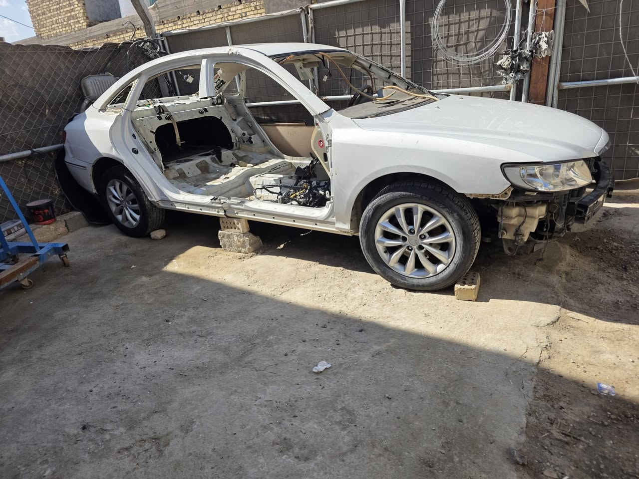 السلام عليكم على بركة الله تم وصول سيارات ادوات تفصيخ
للإستفسار *********** ***********
