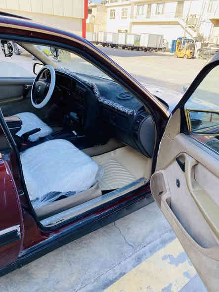 سلام عليكم 
للبيع فقط اوبل اوميگا موديل 1991 مكينه وگير وانجي فول فول خليجي جام كهرباء سلايت روف مكينه وگير بشرط لا صرف ولا بخار السياره مصبوغه عام جماليه بدون ضربه 
داخل واخارج فول نضافه رقم سليمانية بشرط التحويل سنويه لل 2029 السعر 43 وبيها مجال الشراي يخابر 
رقم *********** 
تحياتي للجميع ❤️
