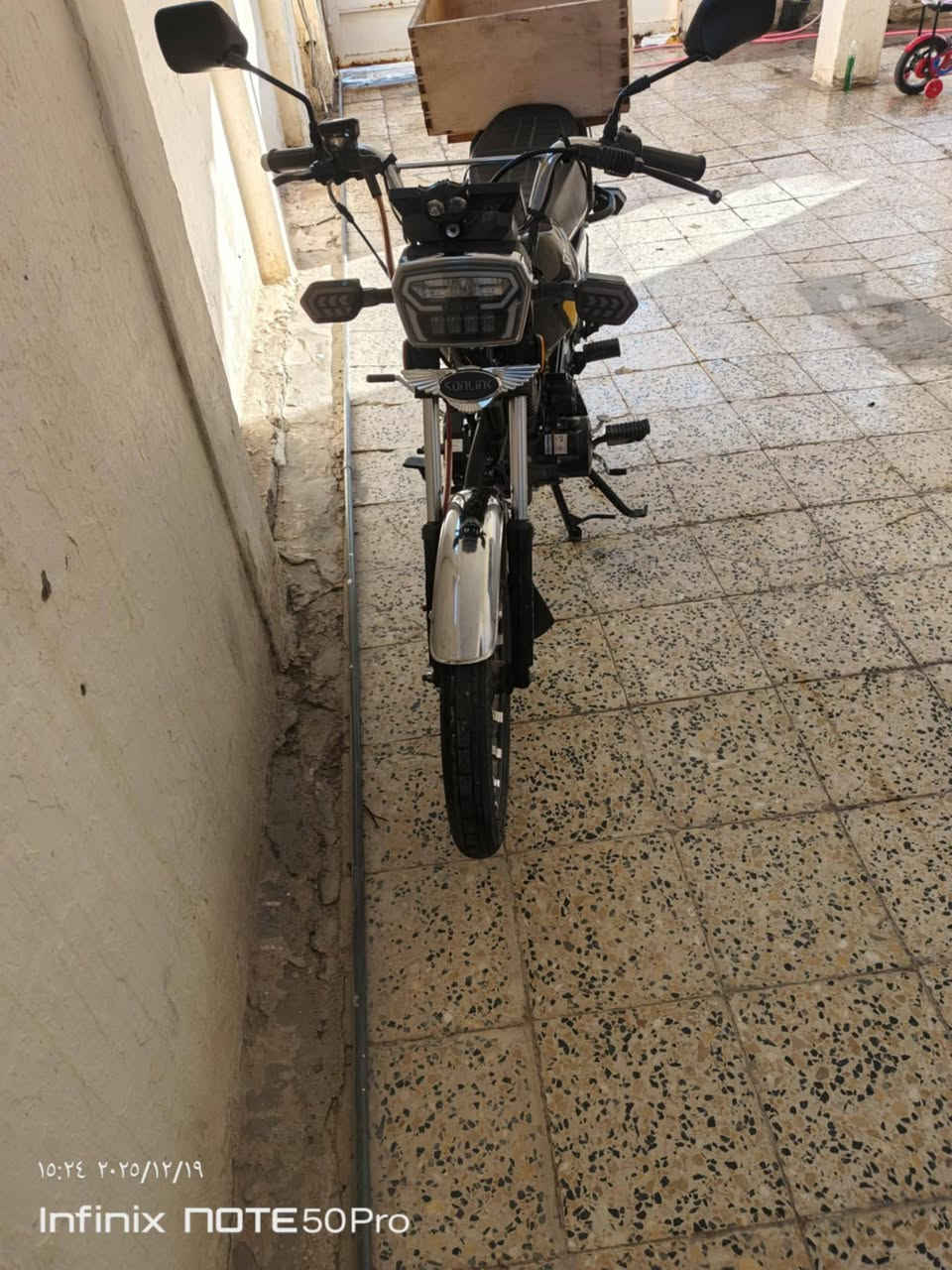 سلام عليكم دراجه سافان للبيع أوراق اصولي موديل 2025 سعر 950 بيها مجال ***********
