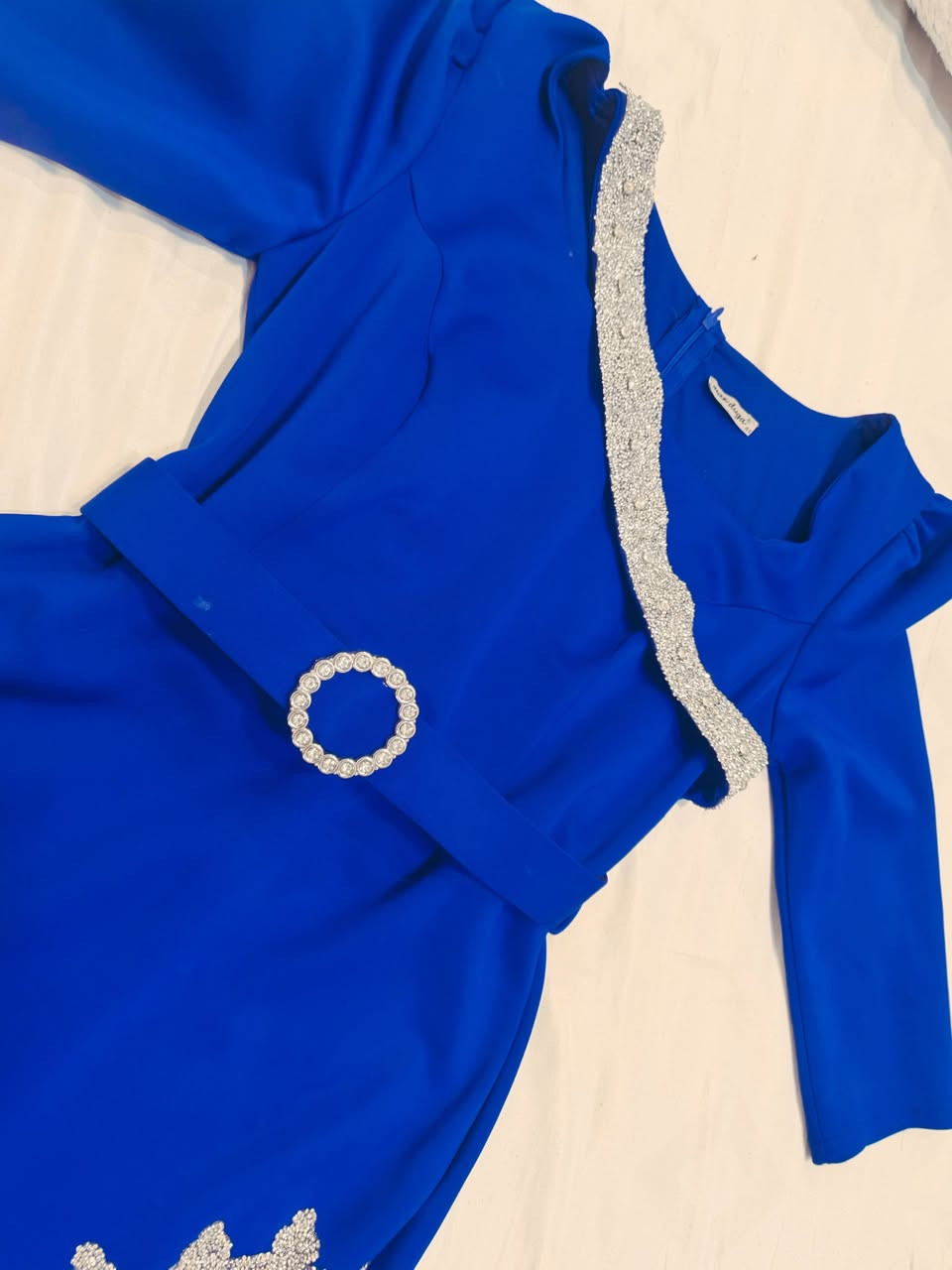 فستان اخذته ب٦٥ واريده ب٤٥ لبسه وحده قياس يلبس من ٣٨ لل٤٤ يرهم ويا حجاب وبدون حجاب


**إذا كنت صاحب هذا الإعلان وتريد حذفه لأي سبب، رجاءا أرسل رسالة إلى الدعم الفني**