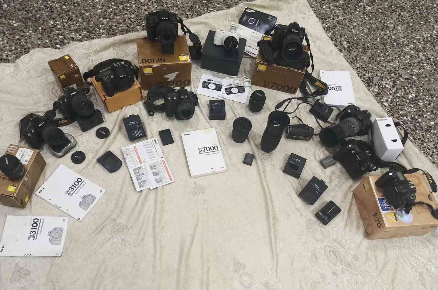 مكلف بالنشر
كاميرات ومستلزمات تصوير باله من المانيا موجودة في بغداد ولا يوجد توصيل   
الاتصال بصاحبها من خلال الواتس آب
00491737473213

تفاصيلها 

1- بدي كاميرا نيكون دي 7100 عدد 1 ، تعمل بشكل ممتاز

2 - بدي كاميرا نيكون دي 7000 عدد 2 يعملان بشكل ممتاز 

3 - بدي كاميرا نيكون دي 3100 عدد 1 تعمل بشكل جيد جدا

4 - بدي كاميرا نيكون دي 90 عدد 1 تعمل بشكل جيد

5 - بدي كاميرا كانون 350 دي عدد 1 ، غير مفحوصة لعدم وجود شاحن معها 

6 - بدي كاميرا نيكون دي 3100 عدد 1 عاطلة 

7 - بدي كاميرا نيكون دي 50 عدد 1 تعمل جيدة 

8 - كاميرا سوني هاندي كام عدد 1 غير مفحوصة لعدم وجود شاحن معها 

9 - كاميرا سامسونج nx1000 عدد 1 اخت الجديدة معها فلاشها الاصلي ينفصل وعدسة متغيرة

10 - بدي كاميرا نيكون دي 70 عدد 1 تعمل جيدة

11 - عدسة كانون سگما 70-300 عدد 1 

12 - عدسة نيكون 70-300 عدد 1 بحالة جيدة جدا 

13 - عدسة نيكون 55-200 بخاصية مانع الاهتزاز عدد 2 بحالة ممتازة

14 - عدسة نيكون 55-200 بلا مانع اهتزاز عدد 2 بحالة جيدة

15 - عدسة نيكون 18-55 عدد 1 بحالة جيدة 

16 - عدسة نيكون 18-55 عدد 1 اخت الجديدة

17 - عدسة نيكون 18-105 عدد 1 بحالة جيدة جدا 

18 - عدسة سگما 17-70 لا اعرف لاي نوع كاميرا عدد 1 بحالة ممتازة

19 - گرب كاميرا نيكون دي 7000 عدد 1 بحالة ممتازة


**إذا كنت صاحب هذا الإعلان وتريد حذفه لأي سبب، رجاءا أرسل رسالة إلى الدعم الفني**