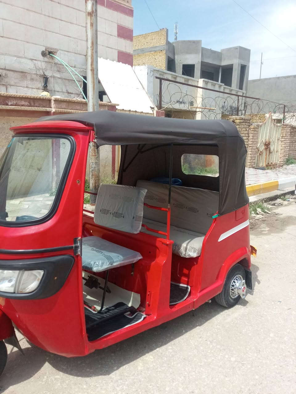 تكتك تفيس مكفوله صبق جماليه فقط ول بقي مكفول مكانه نا صريه جلعه سكر سعر5 ولث ميه رقم ***********
