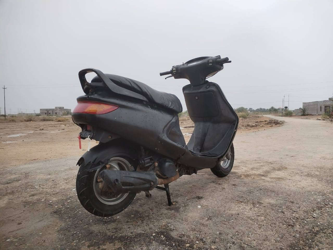 شباب دراجه فراشه نضيفه 70بل ميه شباب دراجه مفتوحه  كهربائيات كله شقاله بس باتري كاعد دراجه رايدهه بس باتري ودراجه حلوه بل مشي ماتقفل. كلوبات يشتقلن ودراجه رايتها بسعر 280وبيهه مجال لطبين مكاني بصره دير نشوه قرب مدرسة الصدقاء الابتدائية ورجان لماشتري لا يتعبني لين مافارق عدي دراسه وهاذ رقمي لتواصل *********** وعيد لمو شراي لا يتعبني رحمه ولاديكم
