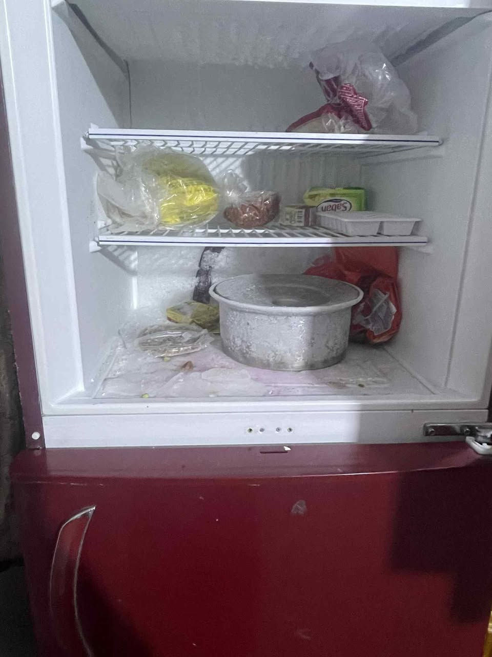 مكلفه بالنشر 

كنتور نجاره سعره 400 وثلاجه ب 200 وجرباية طفل ب 50 الاسعار بيها مجال 
@إشارة


**إذا كنت صاحب هذا الإعلان وتريد حذفه لأي سبب، رجاءا أرسل رسالة إلى الدعم الفني**