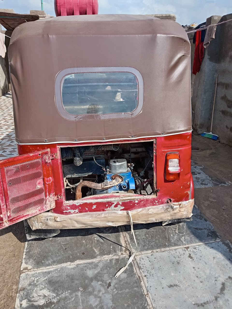 سلام عليكم تكتك للبيع موديل ٢٠١٨ وراق جاهزه من كلشي كهرباهيات لكل شغاله كبل لشارع واسط نعمانيه تصال على هاذه الرقم *********** سعر٣٥٠٠ وبيه مجال الطيبين
