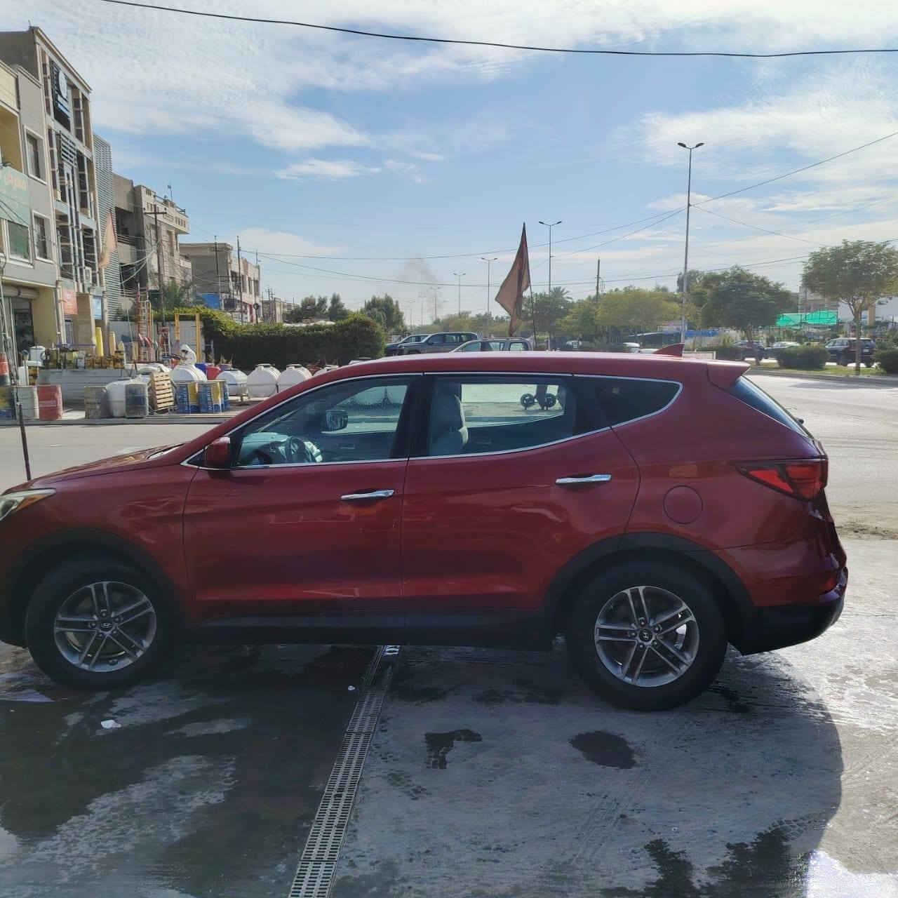 مكلف بالنشر
سنتافي موديل 2017 للبيع 
أمريكي حادث باب بصف السايق 
المحرك مجفت 
محرك 4 سلندر 2400
gdi
صدر جديد كير وتايرات 
4 ويل 
السعر / 12800 دولار
للتفاصيل الاتصال بصاحب السيارة  على الرقم 
***********
