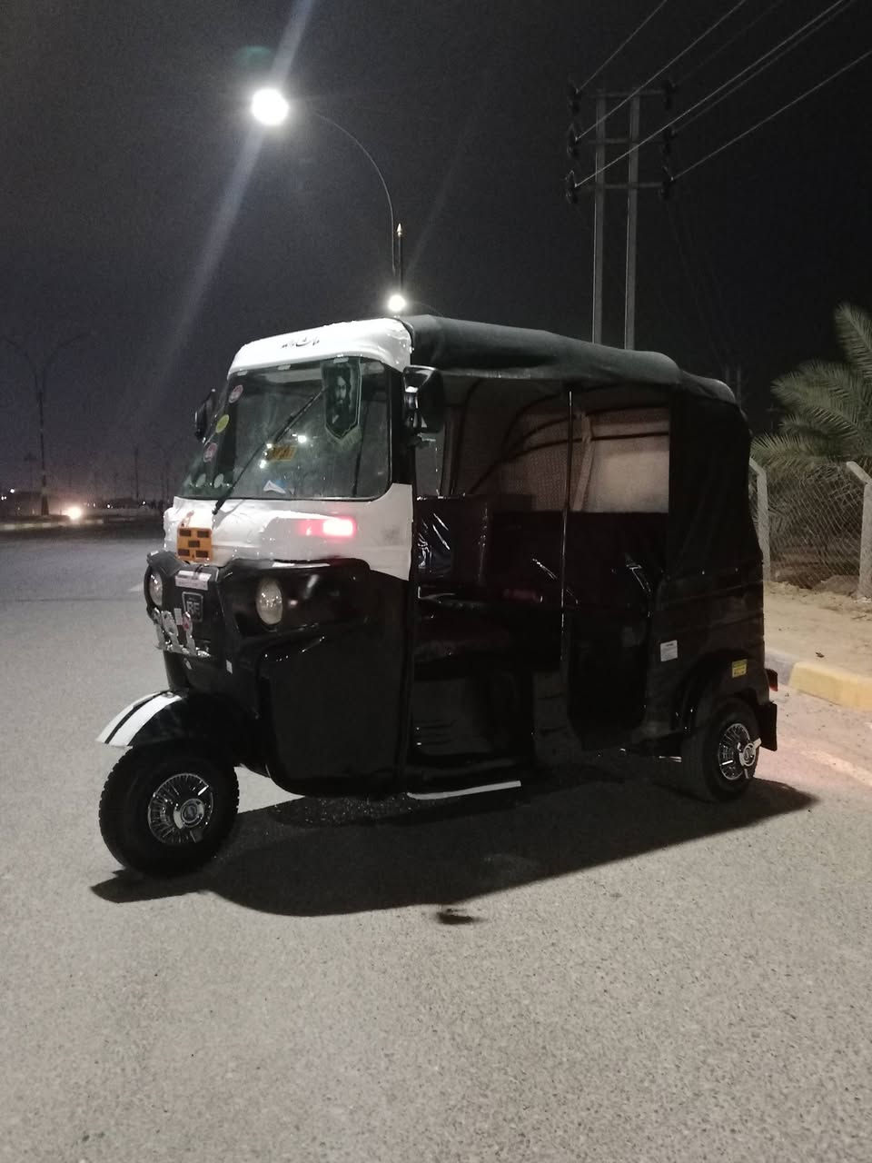 من رخصة الادمن
السلام عليكم.    تكتك 18 شهر10 اوراق  المصطفى كهربائيات كلهه جديد تخم تاير جديد جادر جديد  كماليتة كلهة جديدة التكتك حلوة ونضيفة 
شاد مكينة 20 بعدهي عسحك 
مصبوغة صبغ عام لجمالية 
السعر4100بيهه مجال شي قليل هاي مال جناي 
مكان كربلاء حي العسكري 
الاتصال بالرقم***********
