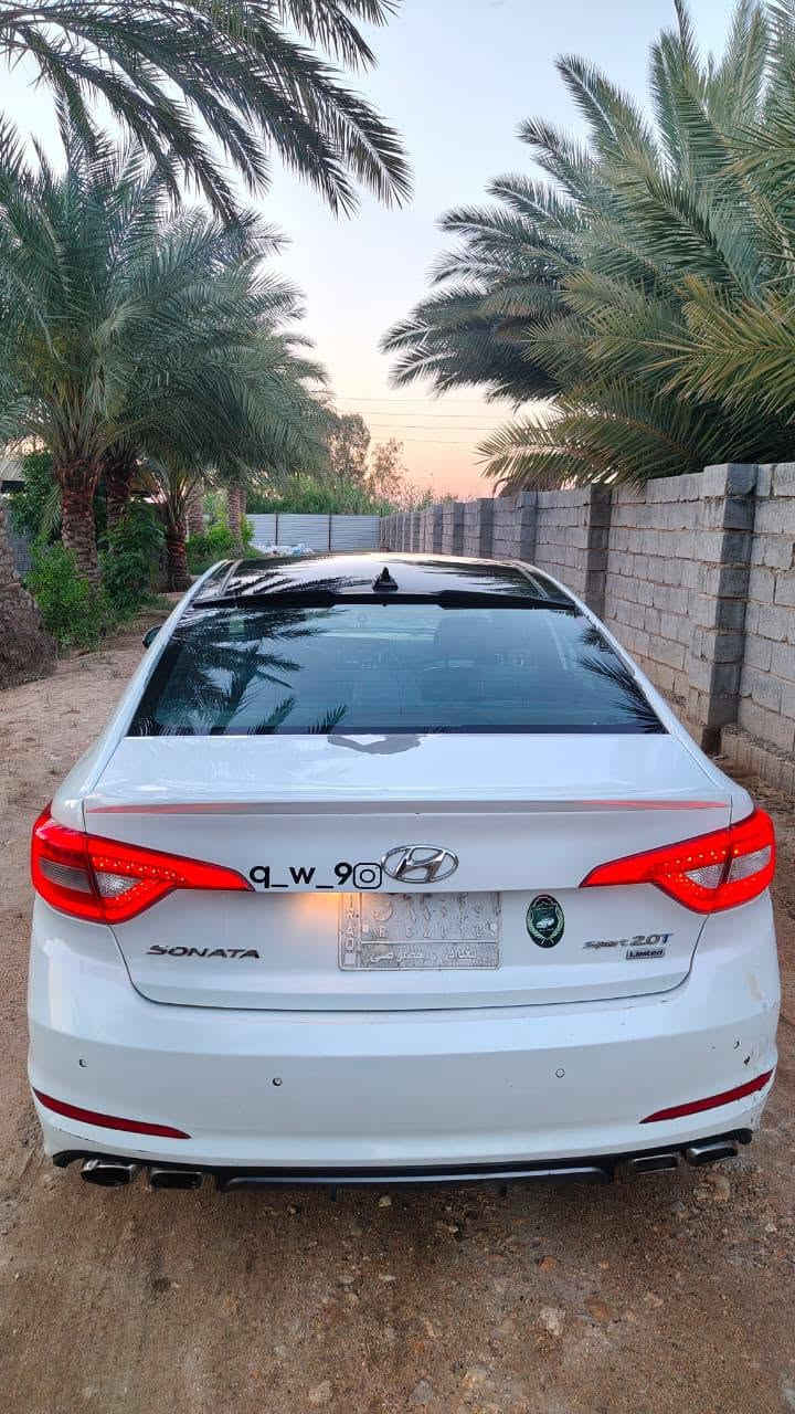 سوناتا2015  سبورت مفولة للاخير
وارد امريكي 
المواصفات :-
بصمة ابواب 
بانوراما 
قطعتين تبريد 
تبريد منفصل مناخ 
تبريد وتدفئة كراسي امامي 
تدفئة كرسي خلفية
مساعدة خروج في كرسي السائق 
رادار جانبي 
رادار خلفي 
رادار امامي 
حساس خلفي وكامره دواره 
حساس امامي 
مري قلاب بالبك
اشاير مري
بردات خلفية
شاشة اصل 
كراسي السايق والراكب كهربائي 
هاند بريك كهربائي
اوتو هولد 
ثلاث وضعيات قيادة
فول تحكمات ستيرن
معلي كازكيت انسه شي اسمه دوانز 
محرك جي دي اي 2000 تيربو 
رقم بغداد 
بيها قطع صبغ ابيع احزام 
السعر 107 وبيها مجال بسيط  
مكاني بغداد المحموديه 
‏‪***********‬‏
‭
