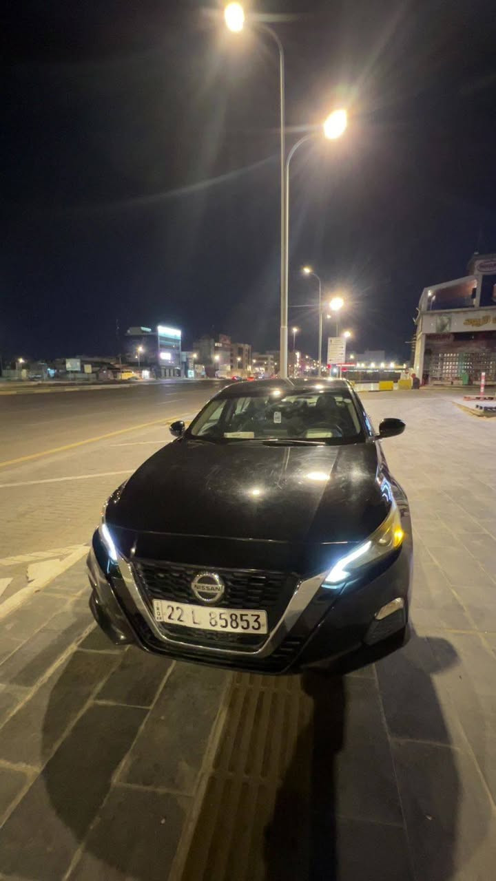 سلام عليكم  نيسان ألتيما 2022 
حادثها الجاملغ مال السايق  بدون دواخل فقط باقي كفاله تبريد حداديه جدد كلهه  جاهزه  رقم اربيل جديد   ماشيه 65 الف  السعر 160 وبيهه مجال  عنوان بصره. رقم ***********
