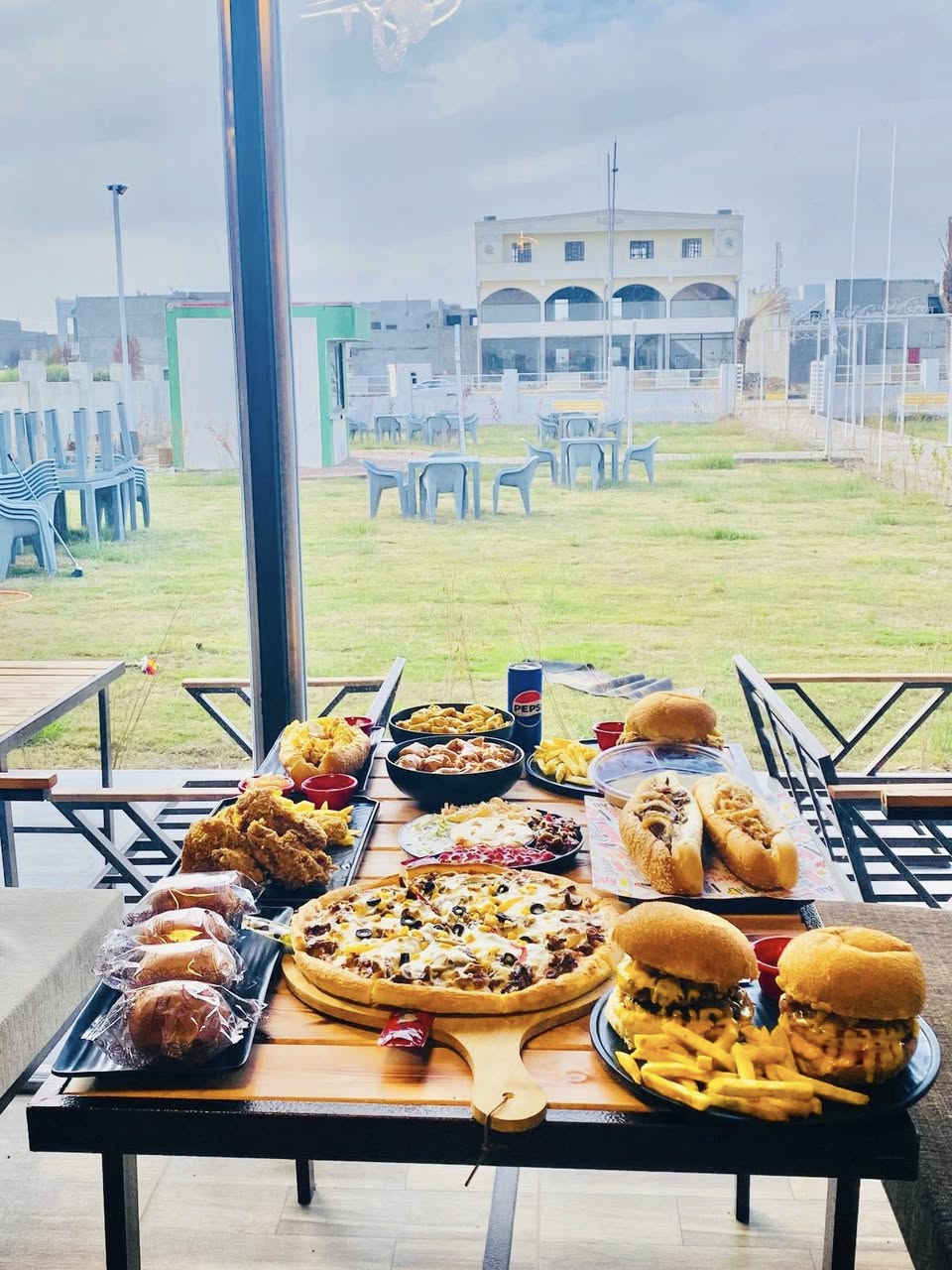 مطعم رويال 
العنوان الديوم شارع 60 قرب الفلكة


**إذا كنت صاحب هذا الإعلان وتريد حذفه لأي سبب، رجاءا أرسل رسالة إلى الدعم الفني**