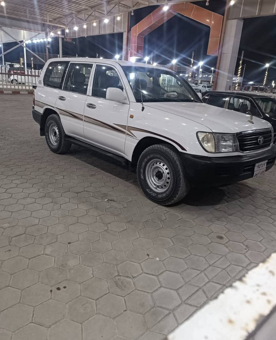 سلام عليكم لاندكروز موديل 2001 مكفوله كفاله عامه حداديه جديده تخم تاير سيم 6سلندر  سياره خير من الله  *********** متواجد
