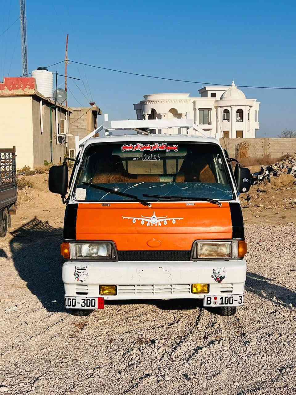 سلام عليكم كيه بنكو موديل 95  حديده بدون ارقام سياره مكفوله من محرك وكير واكسل وصدر وشاصي وكهربايات شغاله مصبوغه جماليه بس القماره بلاديه سياره كلش حلوه مال جناي سعر 25 وبيه مجال مكاني  الانبار الرمادي رقم الهاتف ***********
