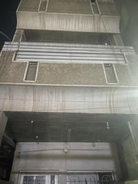 الدار للبيع  الشعب شارع عدن  مساحة 57م الواجهة 3.5 للتواصل  واتساب فقط...