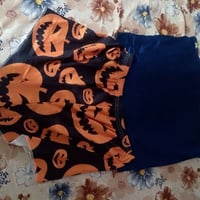 ملابس • للبيع