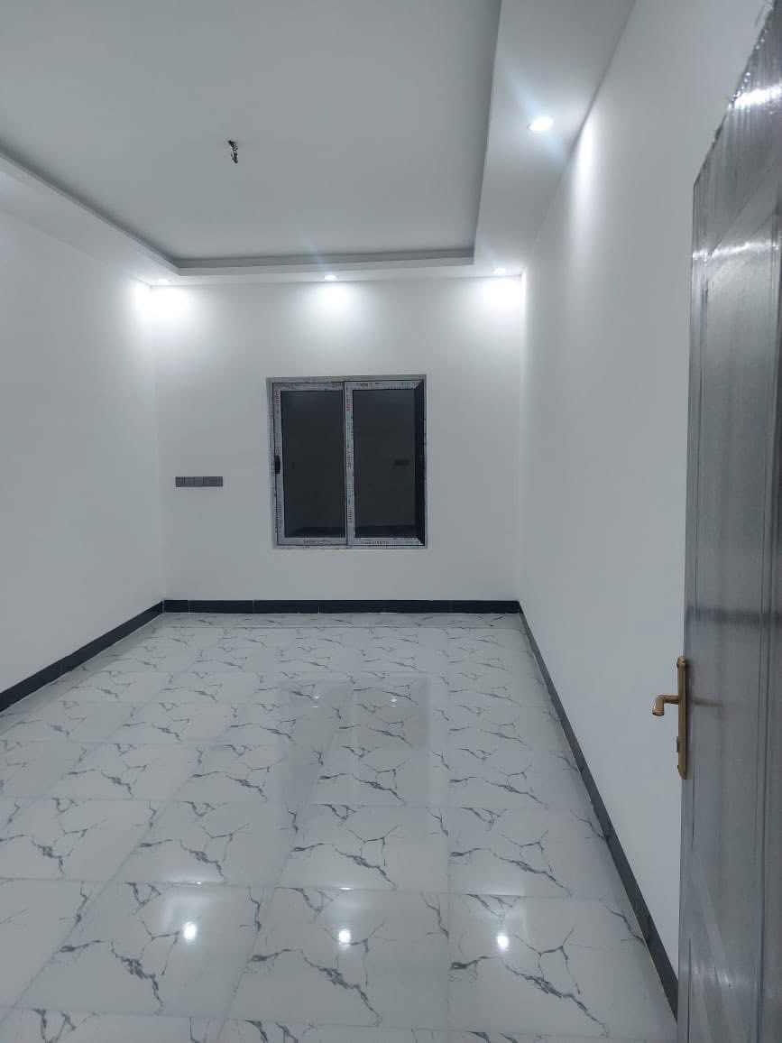 دار  للبيع في القادسية
حي الجامعة خلف التجاري ثاني فرع
200متر 
واجهة7اله نزال 30
شارع15
طابقين 4غرف نوم وصاله 
بناء درجـة اولـئ
الواجهة حجر اخضر سقوف سحب مغربي
لمزيد من المعلومات يرجى مراجعة المكتب او الاتصال 
***********
