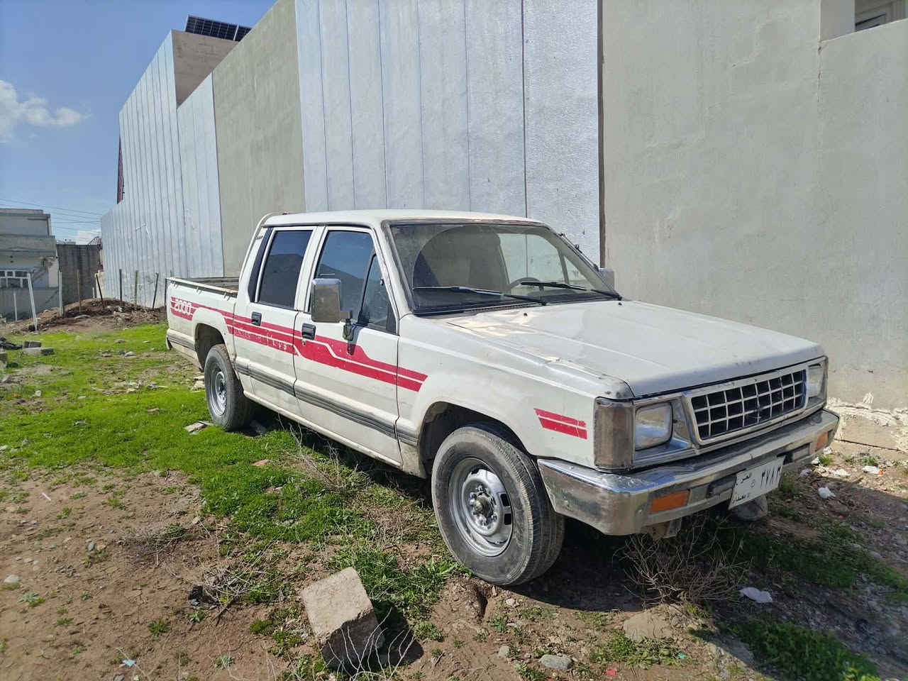 سڵاوی خوای گەورە تان لێبێت پیکاب مستەربۆشی شتێکی جوانو هەرزان گێڕومەکینەی بەشەرت موسو بڕاوە دەحمولێ دروای نیە پشتو پێشی کەپسە قەترە خایسو ڕزی وی نیە شانوسەقفی لۆک لۆکە  کارەبای هەموی ئیش دەکات مەکینەو گێڕو ئەکسلی  بەشەرت سحرەکەشی 16گەڵاو مەجال سەیارەکە حلوجە شوێنم قەڵادزێ یە لەخزمەن ئێوەی خۆشەویست دام بۆداواکردن مەسج بنێرە یان تێل بکە***********
