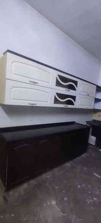 للبيع كاونتر خشب mdf بالون برس مع سنغ مرمر بلكامل  ب٣٥٠ الف للتواصل ٠٧...