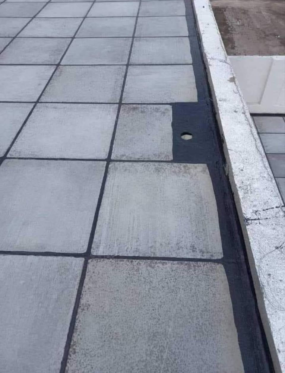 سلام عليكم يوجد لدينا كادر متخصص لتطبيك الشتايكر السطوح وشغل الماستك وزفت شغل درجة اولى ستلام مهندس***********/
***********
