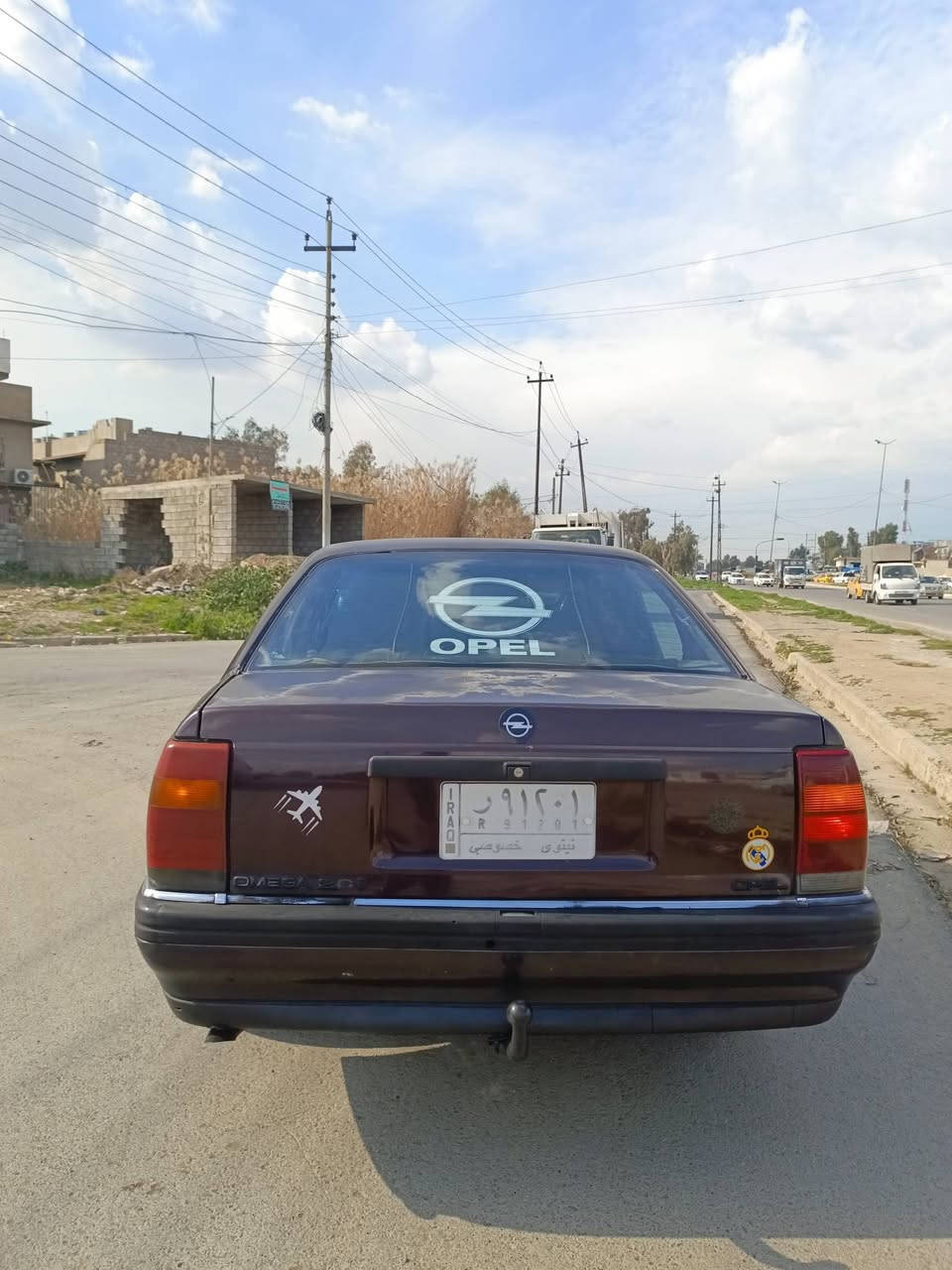 اوبل اوميكا موديل 1991 فول توماتيك حجم 26 محرك بداية نفخ طخم السياره جديد وطخم تاير جديد جامات كهرب كهربائات كلها شغاله سيارة كاملا مكملا ميعوزه اي مصرف مع السياره شاشه جديده شرط التحويل كاربون بيها السعر 30 وبيها مجال للستفسار ⬇️
***********📞
***********📞

