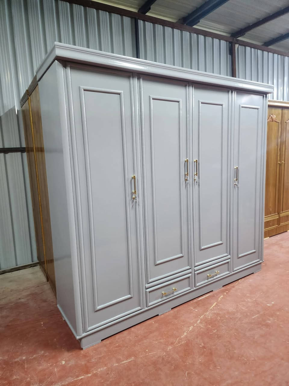 يتوفر لدينا كل انواع الكناتير والبوفيات الطلب والاستفسار راسلونا خاص او واتساب ***********
