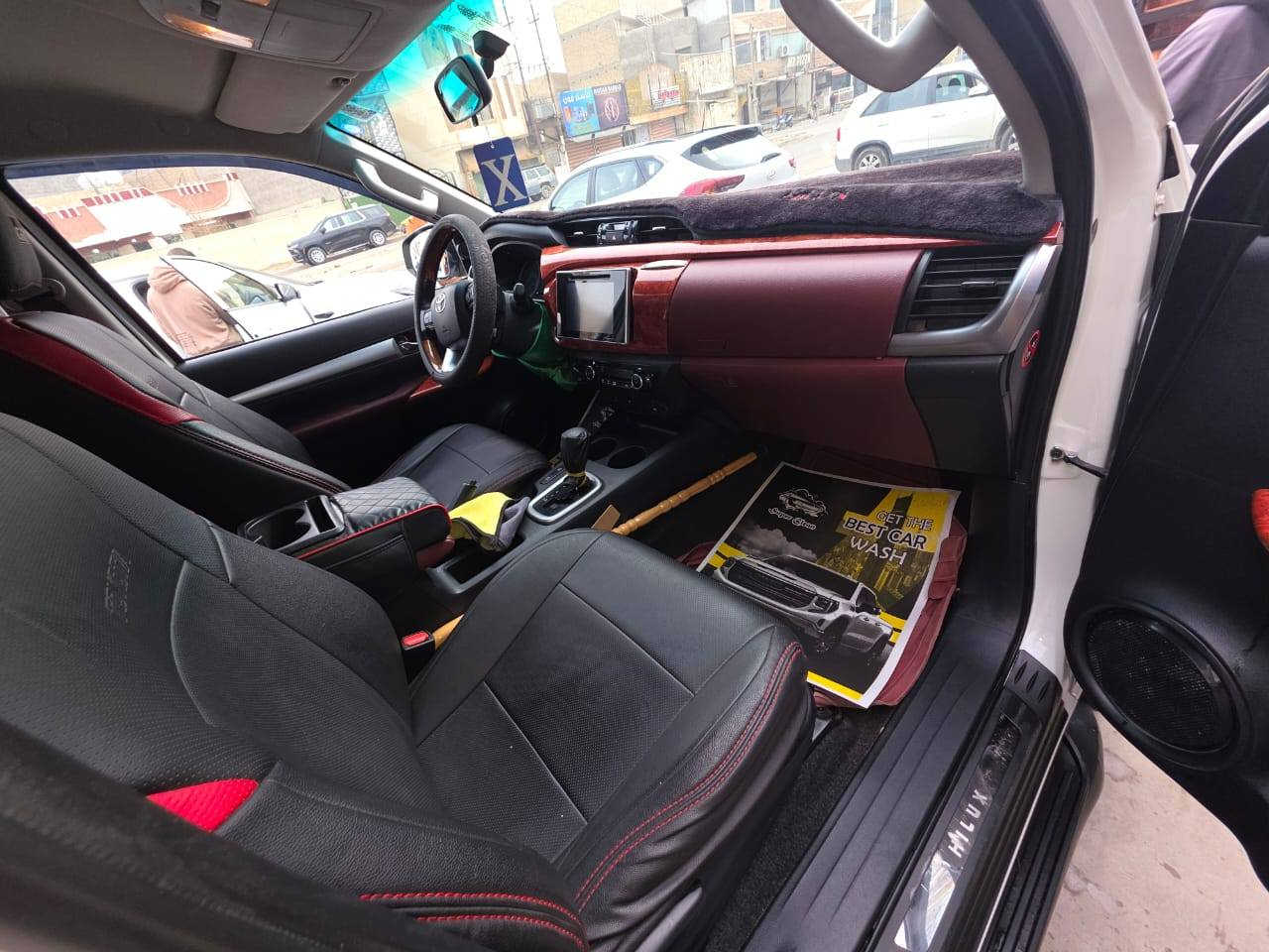 تيوتا هايلوكس 2020
عداد المسافة 90
المحرك 6v
فول مواصفات بصمة تشغيل 
بصمة ابواب 
 كشنات تبريد 
وباقي المواصفات المعروفة 
السعر ٣٢٠ ورقة /المكان بغداد 
للاستفسار
***********
