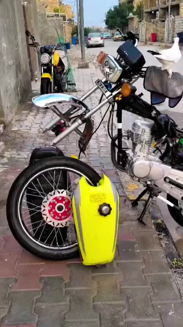 سلام وعليكم
دراجه اربعه للبيع مديل 23 دسك 
دراجه اي نقص ما بيهه ابد جاهزه
نضيفه فول شوفت عينك
دراجه ما مفتوحه ابد حته ما مفيلسه علا لبلاد كفاله شاصي ومكينه
تجي تشوف وتقتنع وبخدمتك
عنواني كوت داموك سعر ٩٥٠ وبيهه مجال بصيط علا كد الجيه 
ملاحضه
ما متواجد خاص اتصل ***********
