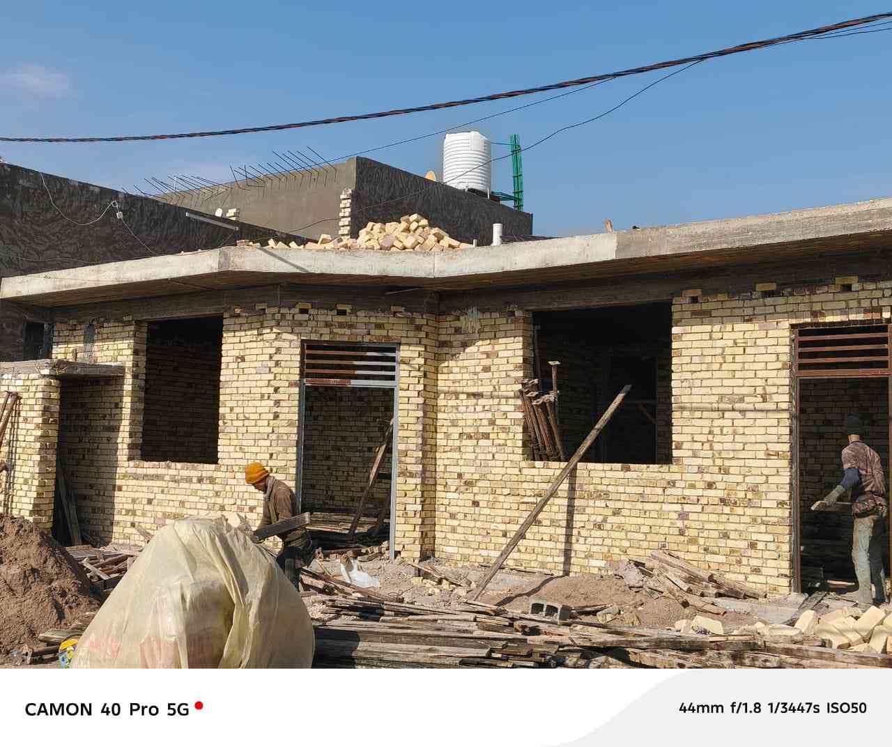 هيكل بالمشراكة الاولى للبيع  مساحة ١٦٢ متر
استقبال 

غرفتين 

هول 

مطبخ

مناور ٢

صحيات

كامل ستار وبيتونه بعد الصور 

السعر ٥٧ مليون وبي مجال بسيط 

للتواصل الاتصال 

‭٠٧٧٢ ٣٩١ ٦٤٤٧‬
