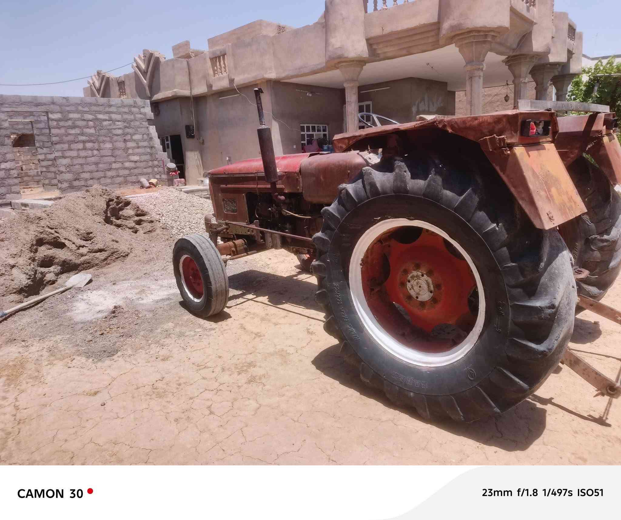تنكتر عنتر 71كتاب شرط المحرك والكير والهدريليك باقي التفاصيل علا الرقم ***********
