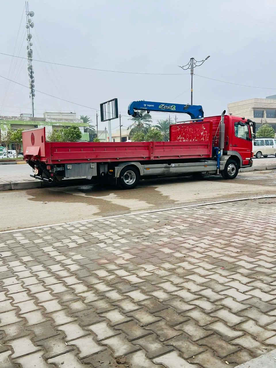 سلام عليكم اتيكو للبيع موديل  .2013.  الجهاز زت تلاثه سلايت طول السياره سبعه او ربع الاستفيار الاتصال ع الرقم ***********
