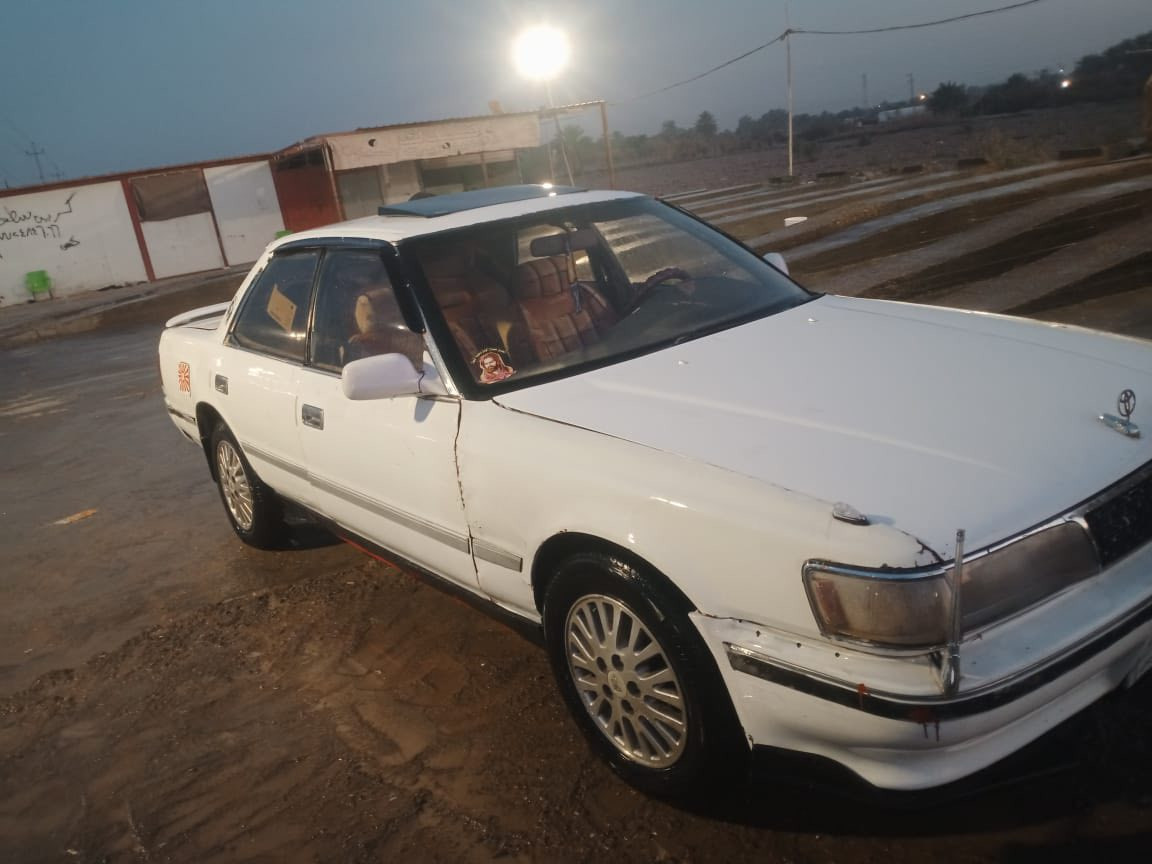 السلام عليكم اخوان شيزر للبيع رقم ديالى السياره  نضيفه 
مكينه وكير بل جيس بعدهن سياره كير اوتوماتيك 👍 
عنوان بابل . 
السعر ٣٠ وبيهها مجال قليل . 
رقم الهاتف / ***********
