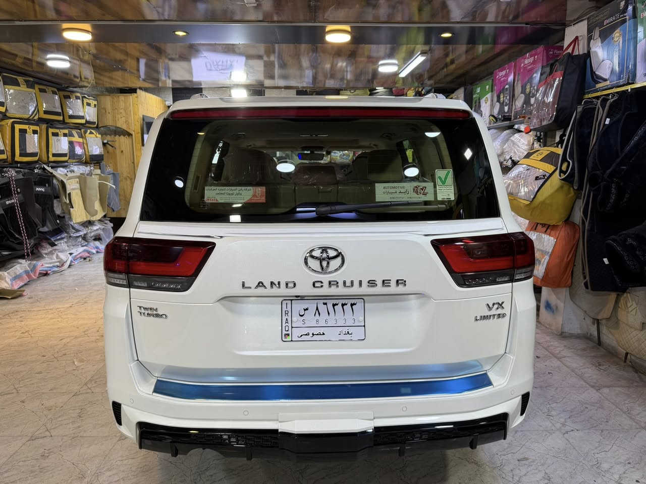 موديل ٢٣
ماشيه ٤
فول الفول
بعني  vx
يعني توين توربو

مكانه الرمادي 
تحويل وكف
***********
