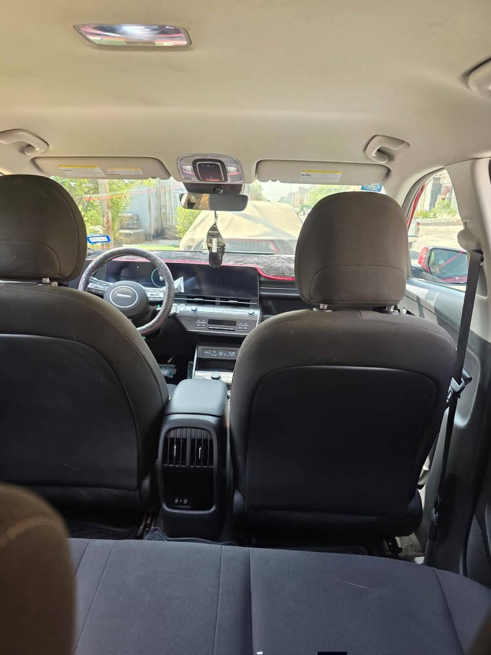 سلام عليكم
هونداي كونا موديل 2024 

محرك 2000 دوش ماشيه 9 ألف 

حادث تبديل باب وجاملغ فقط 

 وطاك بيه ارباك الستيرن  وسعره 170 

بصمه تشغيل عن بعد فول  مواصفات  كير تعليك السياره 
 واتساب *********** مكاني بغداد الشعب
