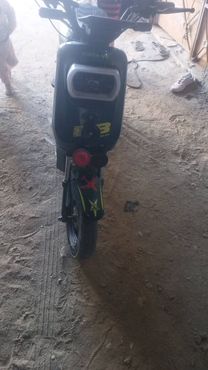 دراجع شحن البيع ار تسعه مكاني بصره كرمت علي دراجع مابيها شي سعر350رقم ***********
