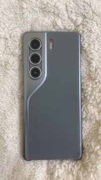 تكنو كامون  40 برو 5g الذاكرة 256 النظافة 100‎%‎ البطارية 100‎%‎ استخد...