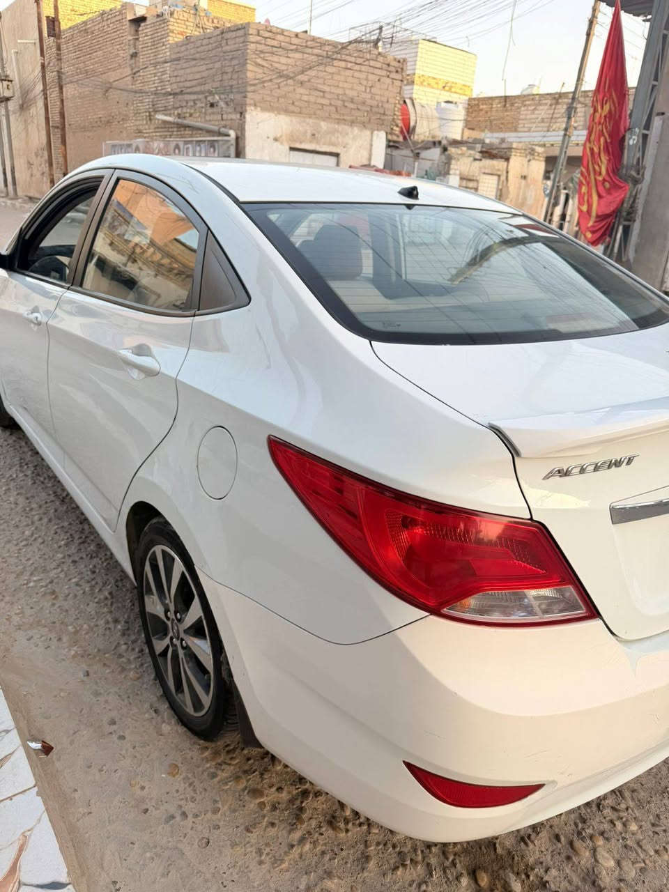 اسلام عليكم اكسنت خليجي موديل 16 فول سياره احله من الصور رقم ميسان تحكم استيرن فتحه اشاره بل مري مكلف 
بل نشر رقم صاحب السياره ***********
