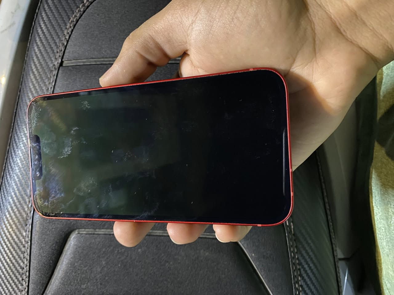 إيفون ١٣ عادي
الجهز نضيف ما امبدل بي شي ما مفتوح وتر ضد المي 

الذاكره ١٢٨
البطاريه ٧٦

الجهاز أمريكي 
العنوان بغداد حي اور قرب جامع الفردوس 

السعر ٣٧٥ او بي مجال بصيط
***********
