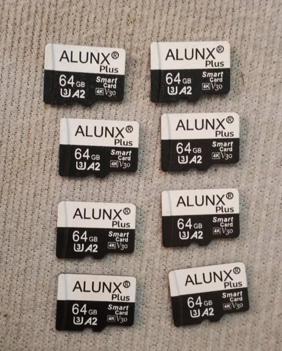 متوفر رامات عدد 8  سعة 65GB نظام البيع كلهن مابيع
ذاكرة تخزين احترافية (Micro SD Card)
هل تحتاج مساحة إضافية وتصوير بجودة عالية؟ 📸🎥
 السعة: 64 جيجابايت.
 الماركة: ALUNX Plus.
 المميزات: تدعم تصوير بدقة 4K، وتصنيف V30 و A2


**إذا كنت صاحب هذا الإعلان وتريد حذفه لأي سبب، رجاءا أرسل رسالة إلى الدعم الفني**