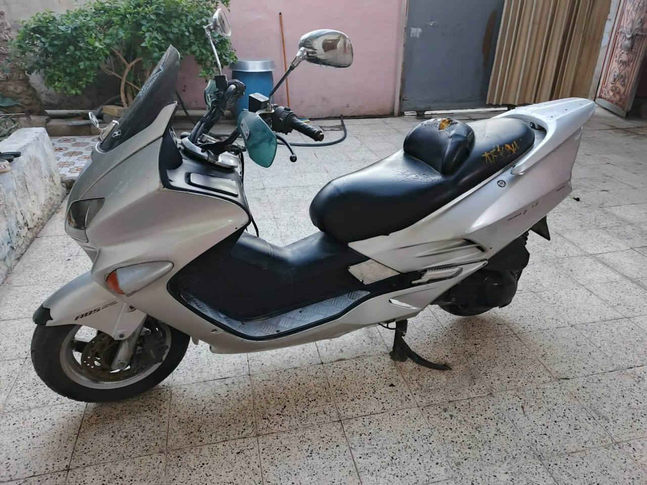 فورزه 06
موديل 2007بيهه تبخير 
كهربائيات شغاله
للاستفسار***********
