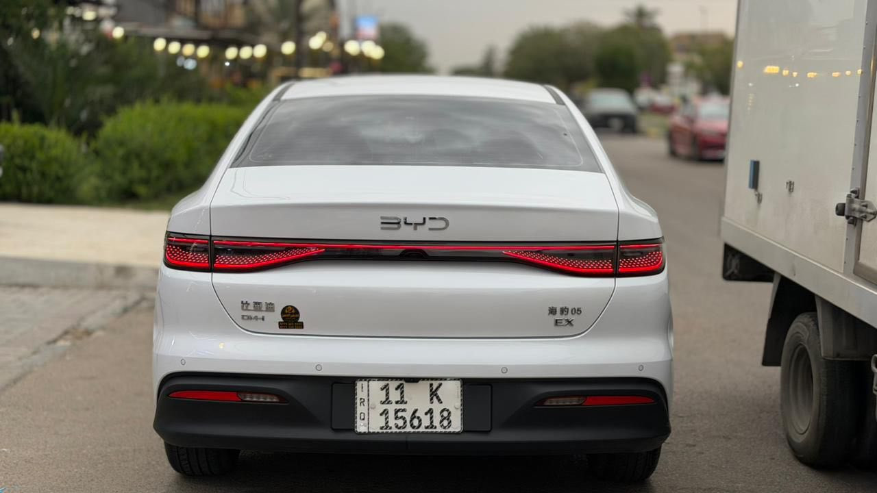 اقساط اقساط اقساط 
للبيع اقساط فقط سكنت بغداد فقط
بي واي دي سيل 5 موديل 2025 
ماشية 12 الف فقط رقم بغداد 
سيارة جاهزة وكاملة مابيها اي نقص 
لون ابيض والداخل ابيض الشحنة الوحدة تمشيك 60 كيلو والتفويلة الوحدة تمشيك 2100 كيلو 
التفاصيل على الماسنجر او الواتساب 
***********
