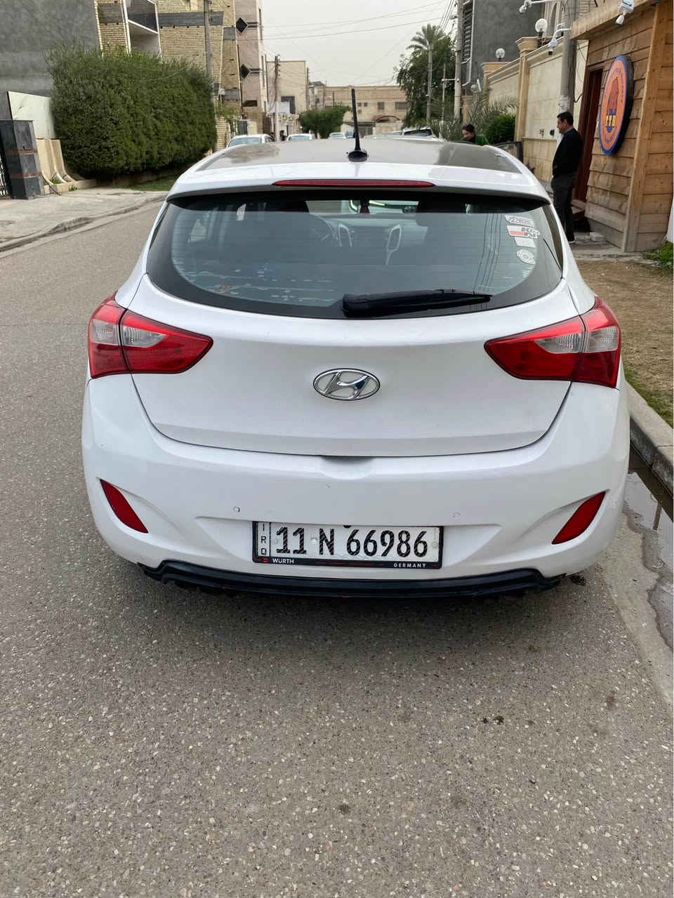 سلام عليكم للبيع
هونداي النترا هاشباك موديل 16 أمريكي 
شاشة كبيرة
محرك مفتوح مبدل بيها رواجز حجم 2000GDI
ماشية 120 الف كيلو 
السيارة رقم جديد ماعليها اي غرامة وباسمي
نقصها قاعدة دبل جهة سايق
تايرات نص عمر 
وبيها سونار واذا تريد تاخذها سونار بكيفك بعد
السيارة جاهزة مابيها نقص 
حادثها صندوك وهنا ابغداد شخوط بيهاوطخات بسيطة
السعر 105$ وبيها مجال قليل
مكان السيارة بغداد السيدية او كفاءات السيدية بغداد, العراق


**إذا كنت صاحب هذا الإعلان وتريد حذفه لأي سبب، رجاءا أرسل رسالة إلى الدعم الفني**